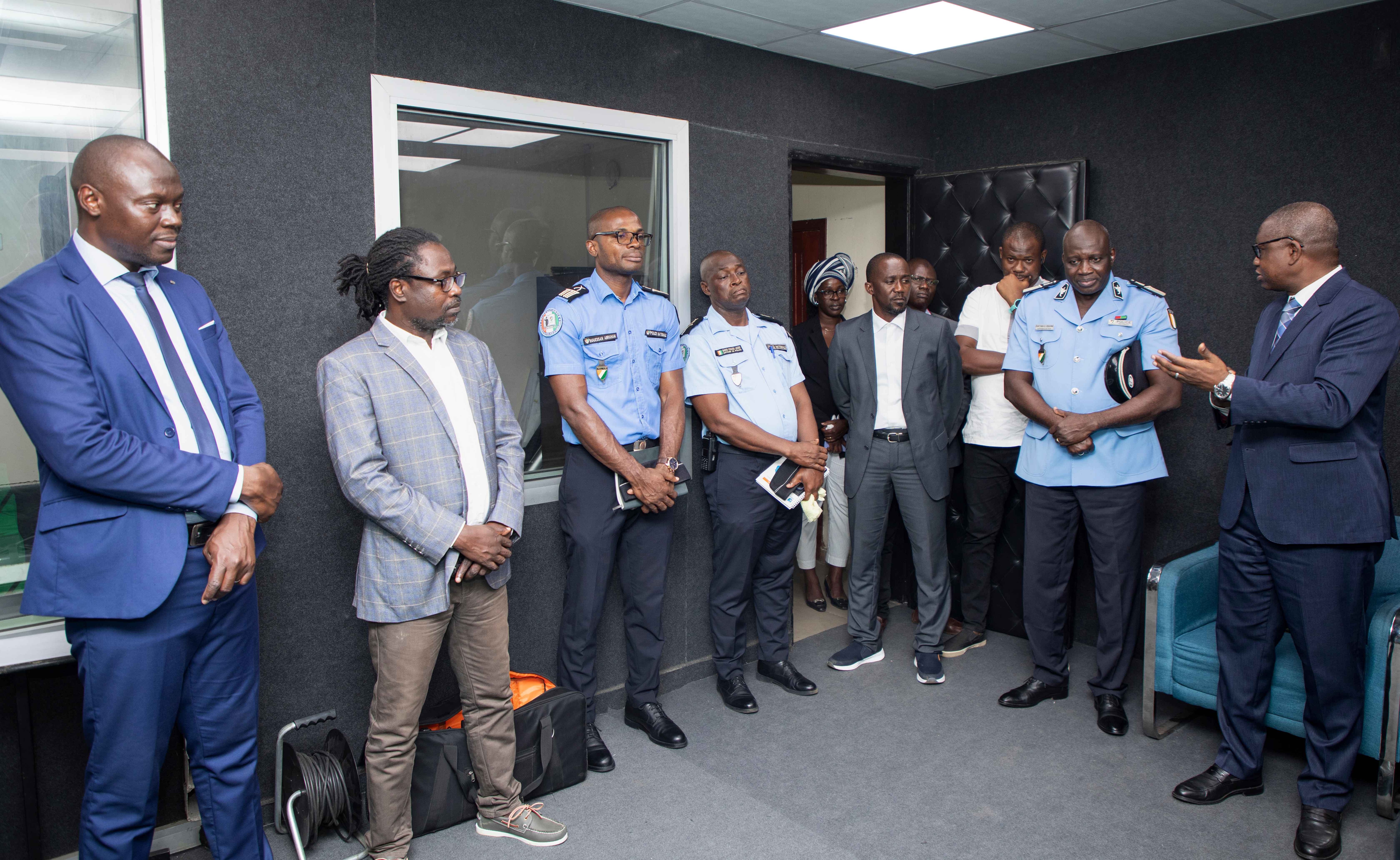 L’UVCI reçoit une délégation de l’École de Police d’Abidjan