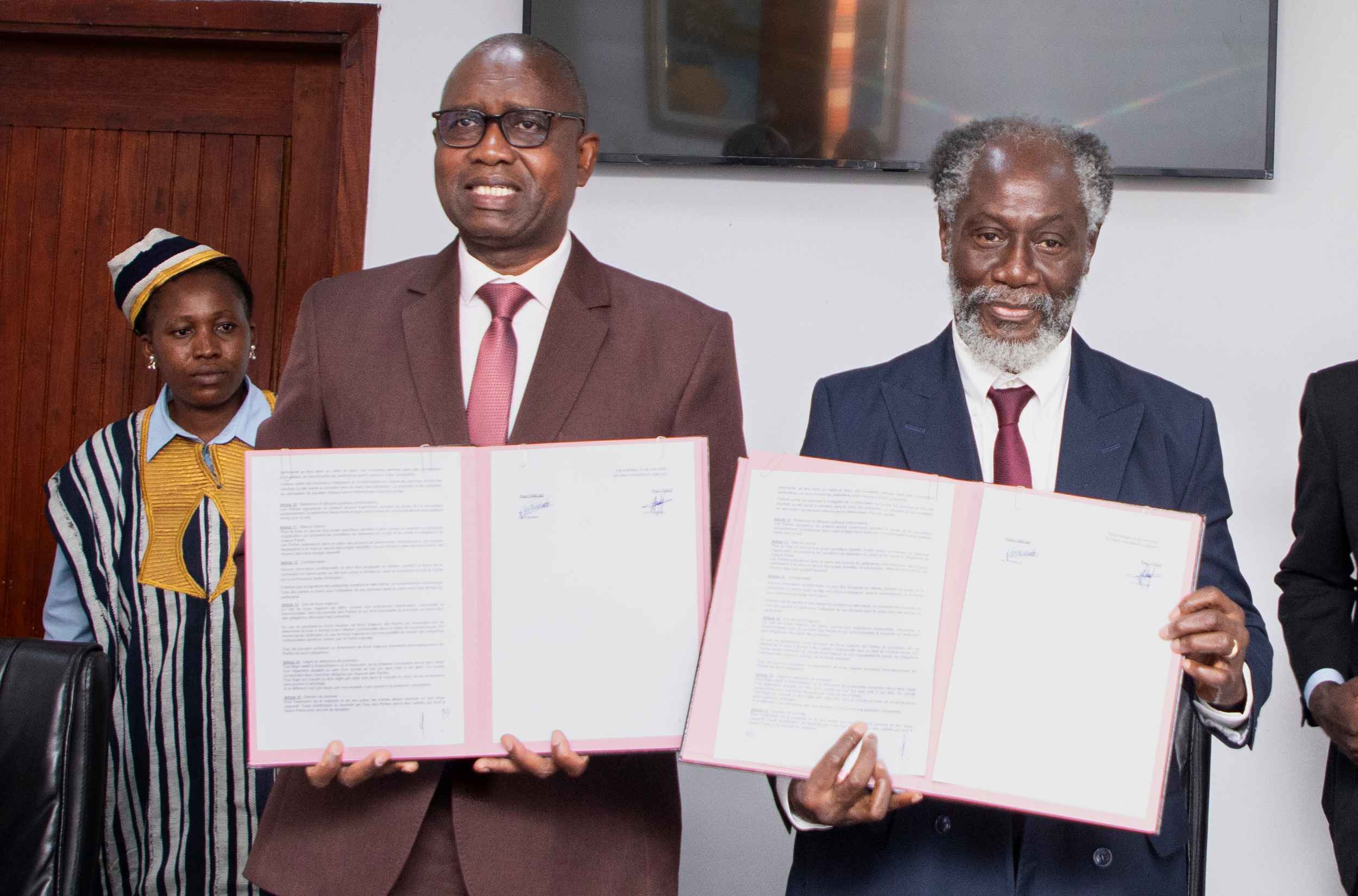 UVCI et ASCAD : Un partenariat stratégique pour l'avenir de l'éducation et de la recherche en Afrique