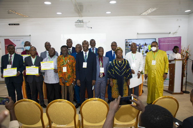 L’UVCI accompagne le colloque international de la philosophie sur le numérique